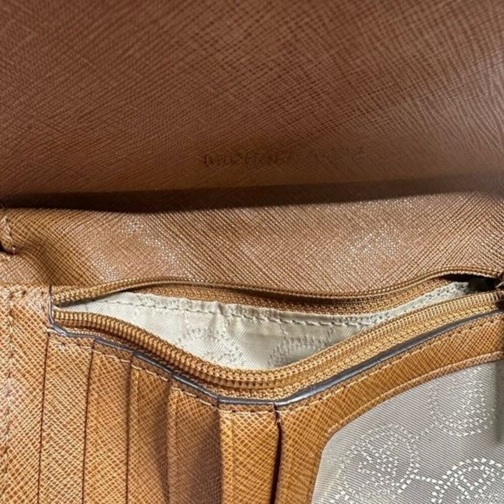 Michael Kors Jet Set Travel Zip Around Wallet brown Saffiano Leather Silver Logo - Picture 7 of 7